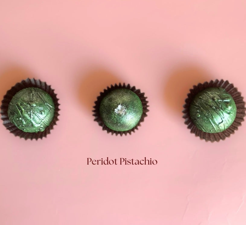 Peridot Pistachio Gift Box